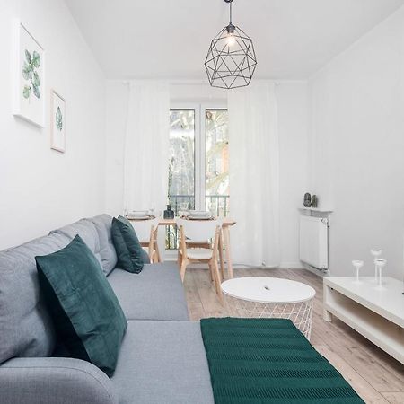 Botanic Gardens Apartment With Free Garage Wroclaw By Noclegi Renters Extérieur photo
