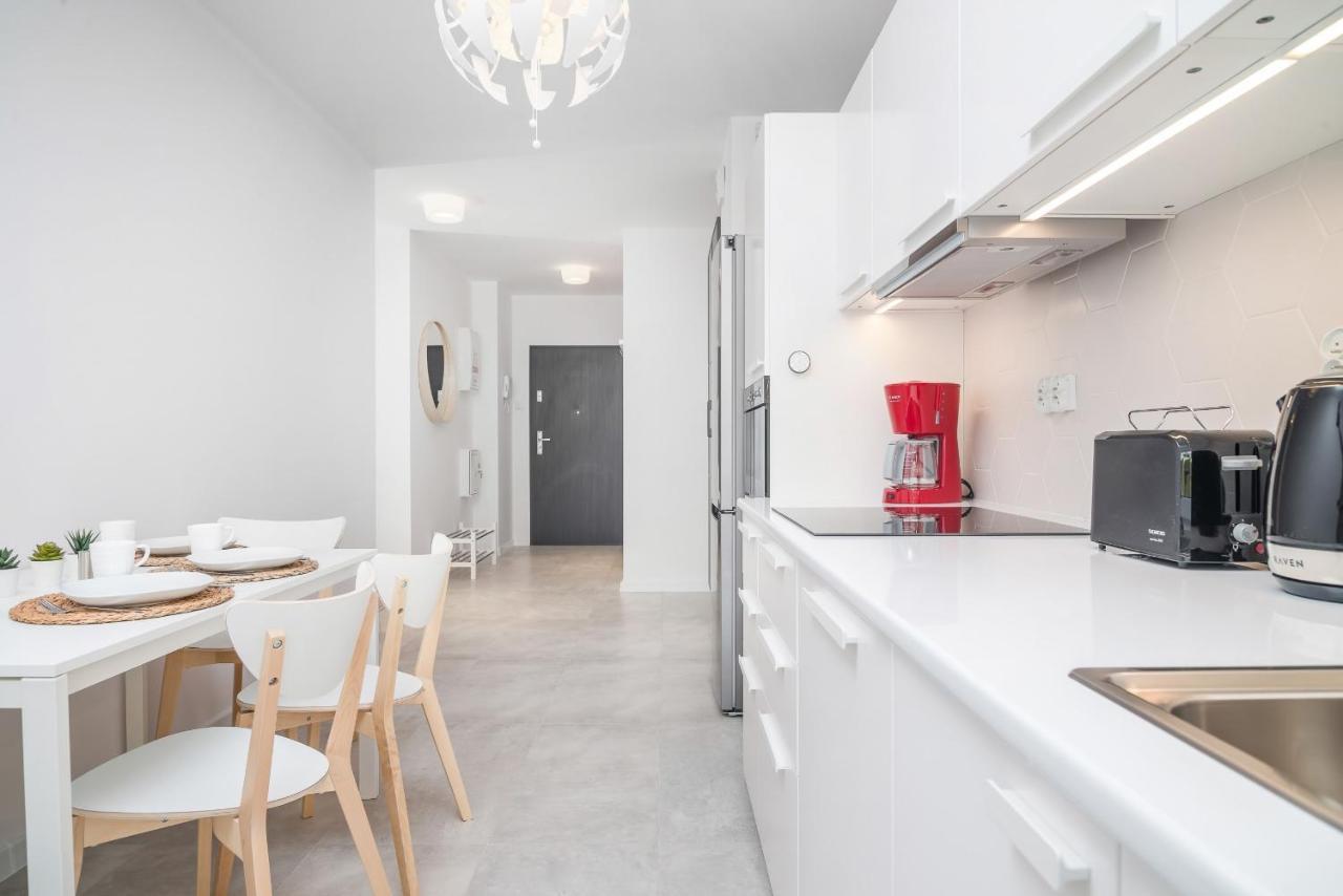 Botanic Gardens Apartment With Free Garage Wroclaw By Noclegi Renters Extérieur photo