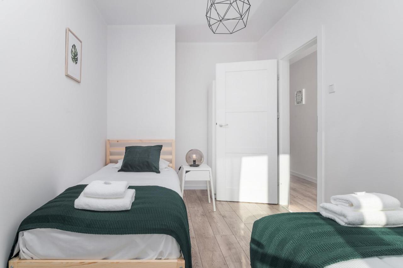 Botanic Gardens Apartment With Free Garage Wroclaw By Noclegi Renters Extérieur photo