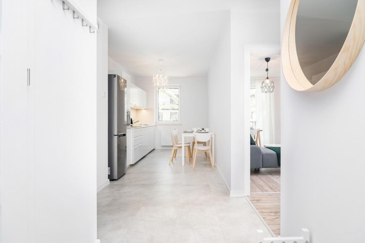 Botanic Gardens Apartment With Free Garage Wroclaw By Noclegi Renters Extérieur photo