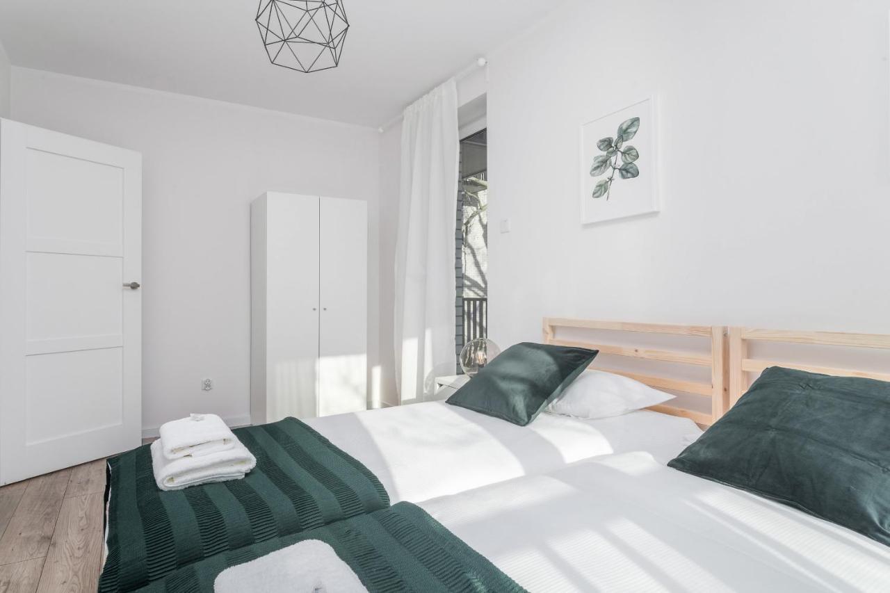 Botanic Gardens Apartment With Free Garage Wroclaw By Noclegi Renters Extérieur photo