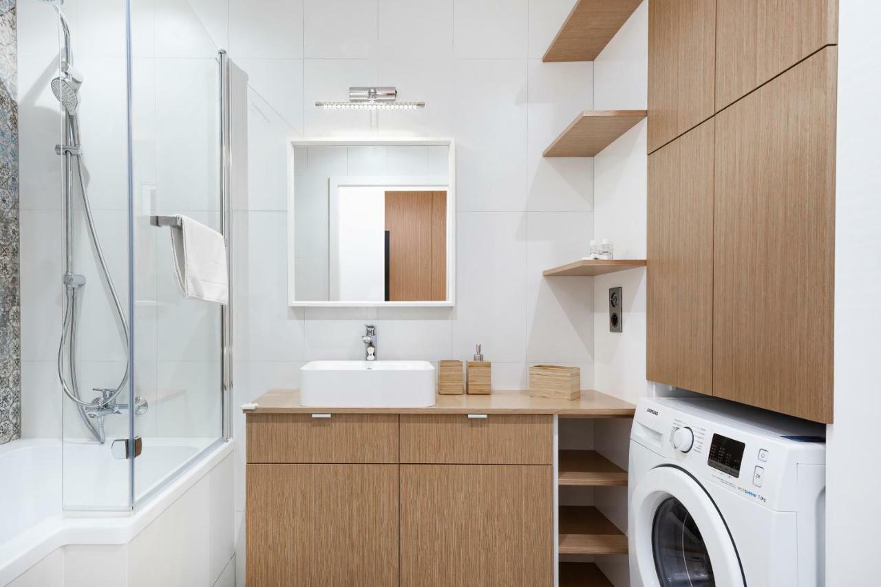 Botanic Gardens Apartment With Free Garage Wroclaw By Noclegi Renters Extérieur photo