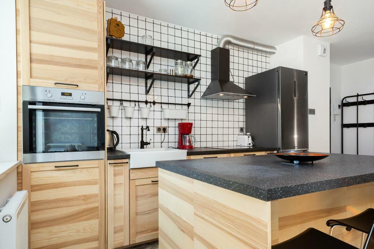 Botanic Gardens Apartment With Free Garage Wroclaw By Noclegi Renters Extérieur photo
